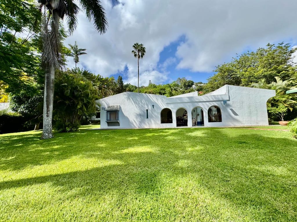 Casa en venta de 7 hab. y 650 m² en Cerro Verde, Caracas