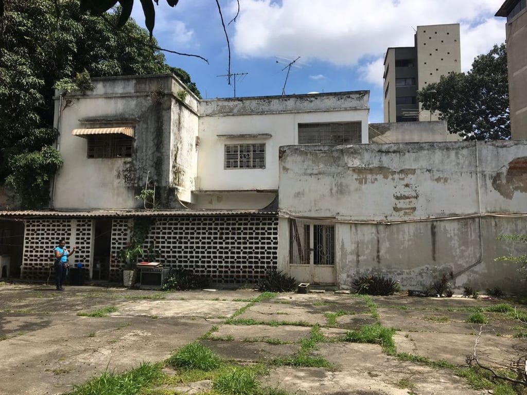 Casa en venta de 6 hab. y 922 m² en San Bernardino, Caracas