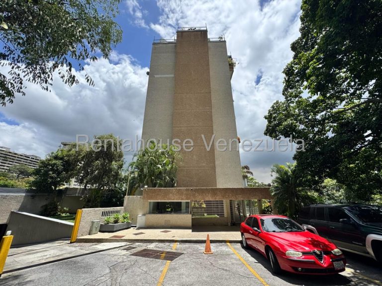 Apartamento en venta de 4 hab. y 254 m² en Santa Rosa de Lima, Caracas