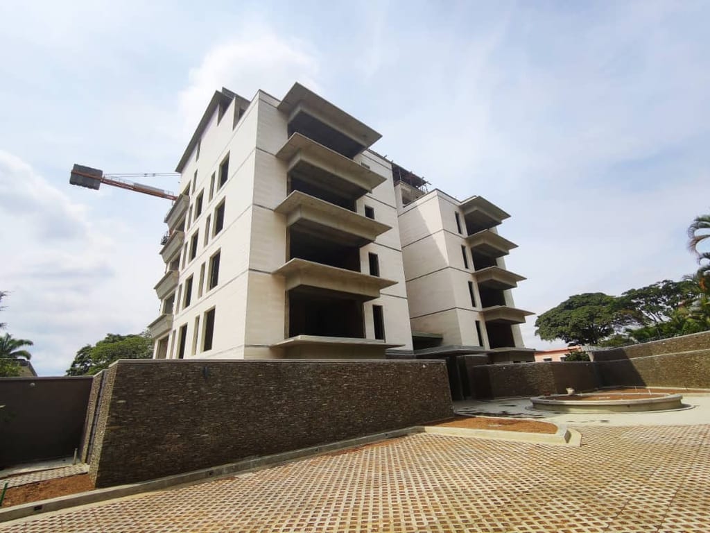 Apartamento en venta de 4 hab. y 820 m² en Altamira, Caracas