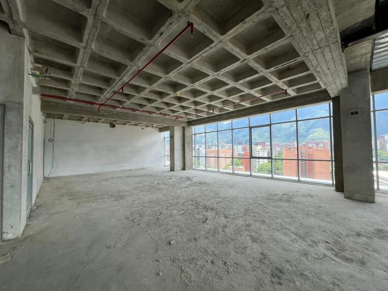 Oficina en venta de 84 m² en Las Mercedes, Caracas