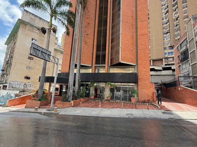 Edificio en Bello Monte, Caracas