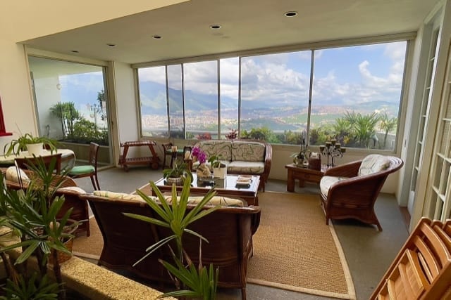 Apartamento en venta de 6 hab. y 520 m² en San Román, Caracas