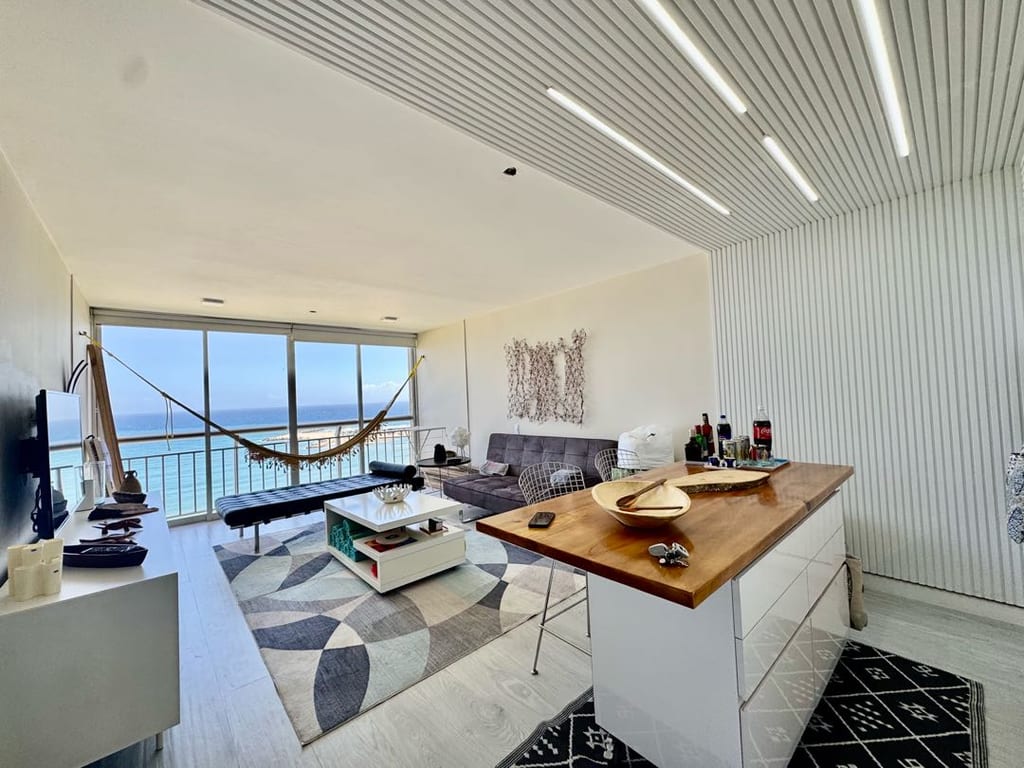 Apartamento en alquiler de 1 hab. y 60 m² en Camurí Grande, Naiguatá