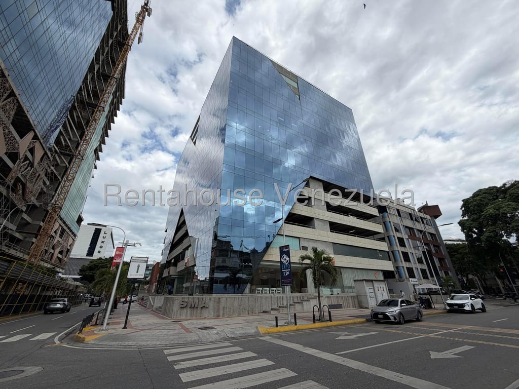 Oficina en venta de 160 m² en Las Mercedes, Caracas