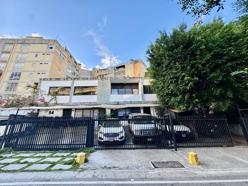 Terreno en Los Naranjos (Las Mercedes), Caracas