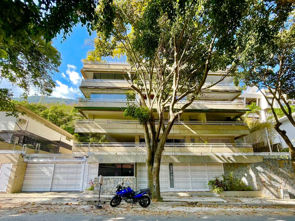 Apartamento en venta de 4 hab. y 373 m² en Altamira, Caracas