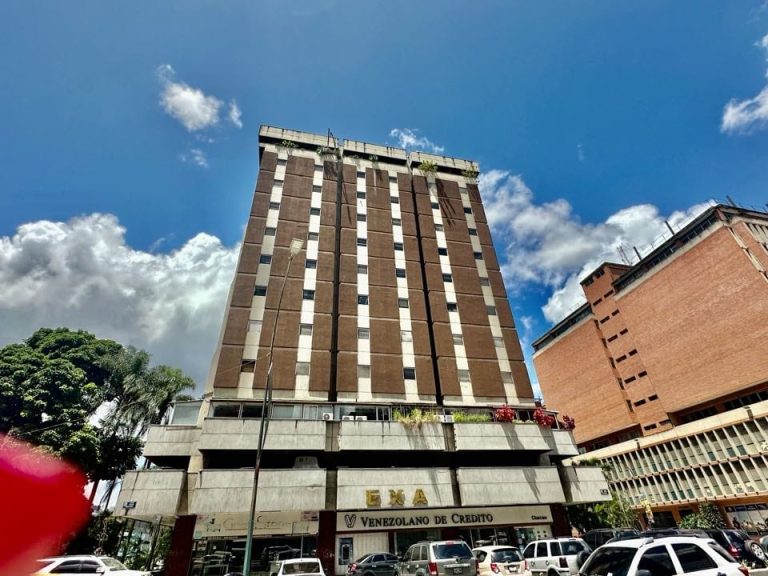 Oficina de 228 m² en El Rosal, Caracas
