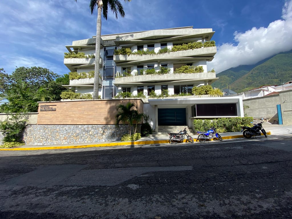 Apartamento en venta de 3 hab. y 709 m² en Altamira, Caracas
