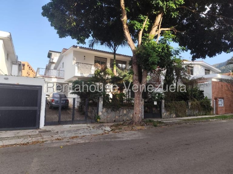 Casa con 4 habitaciones y 3 baños en Sorocaima, Caracas