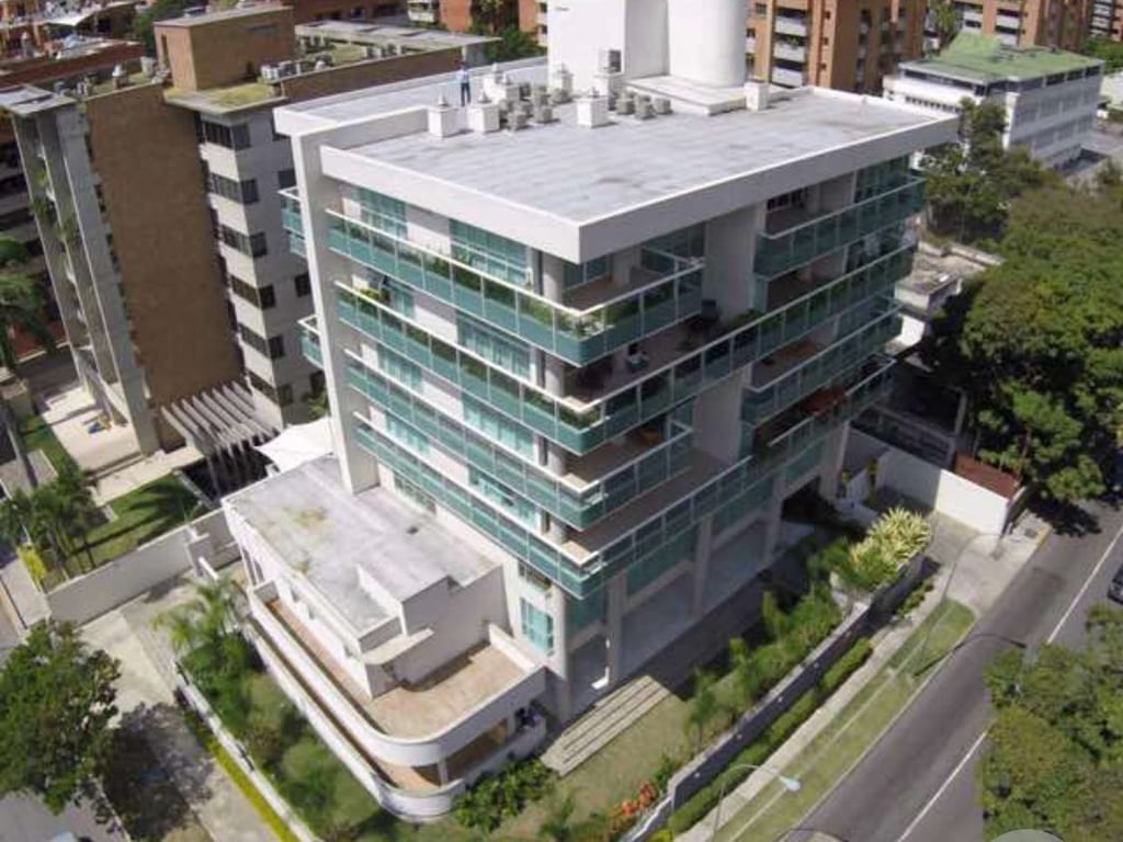 Apartamento en alquiler de 1 hab. y 61 m² en Campo Alegre, Caracas