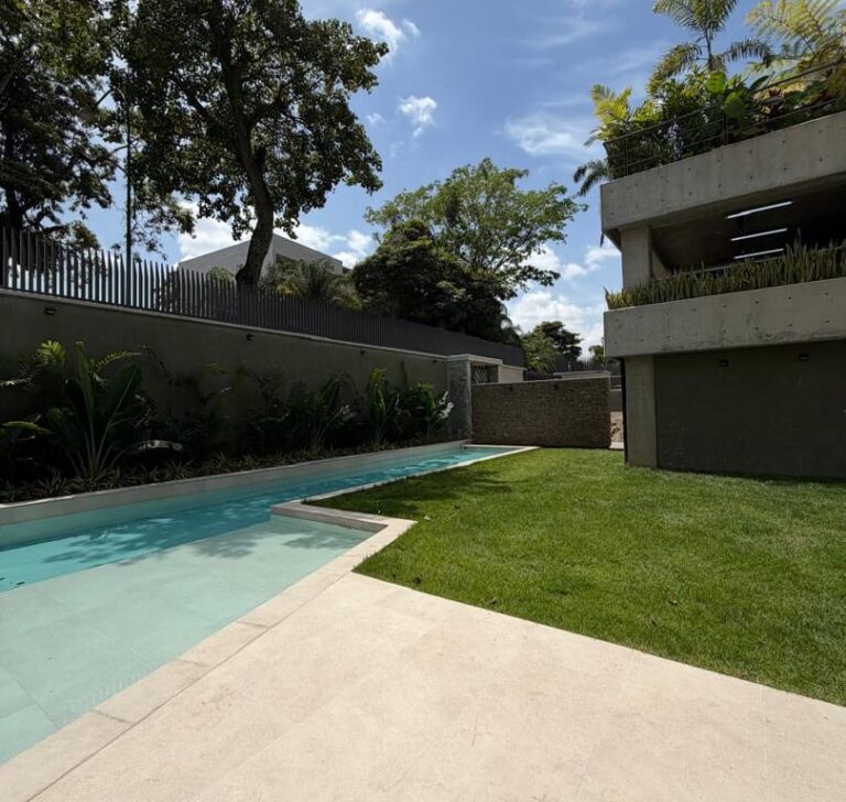 Apartamento de 4 habitaciones y 380 m² en Altamira, Caracas