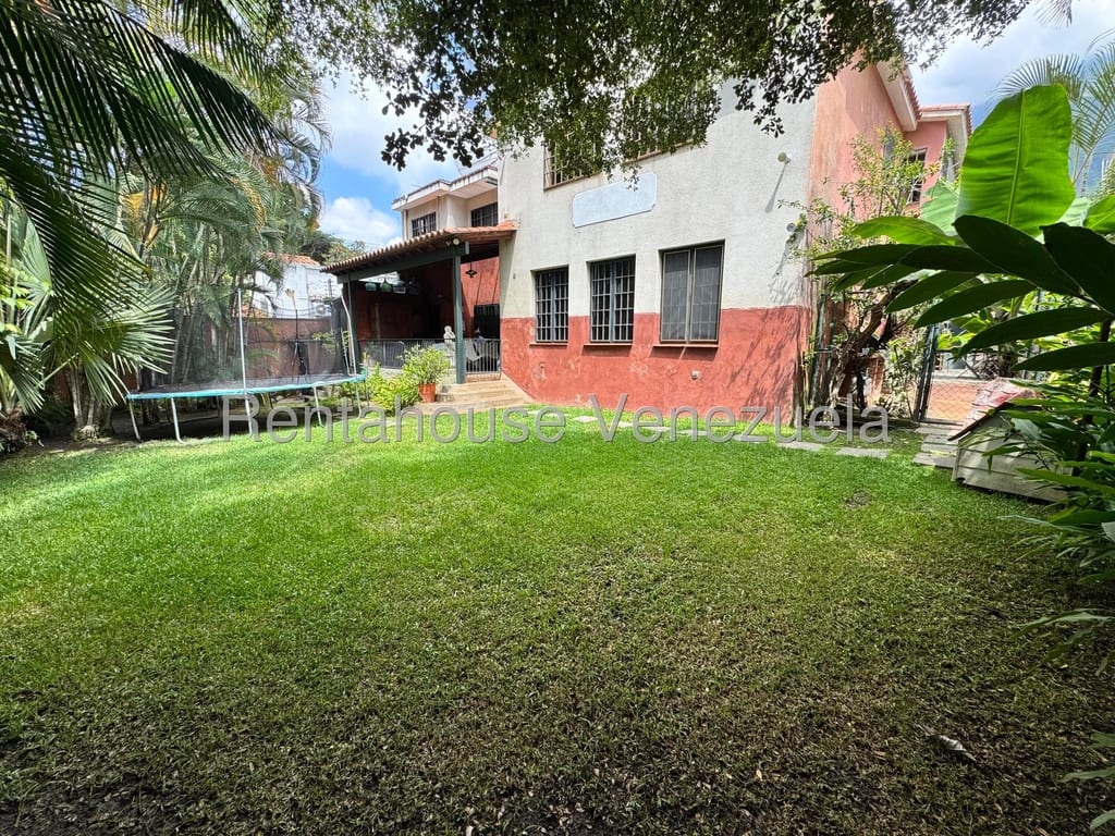 Casa en venta de 4 hab. y 450 m² en Los Palos Grandes, Caracas