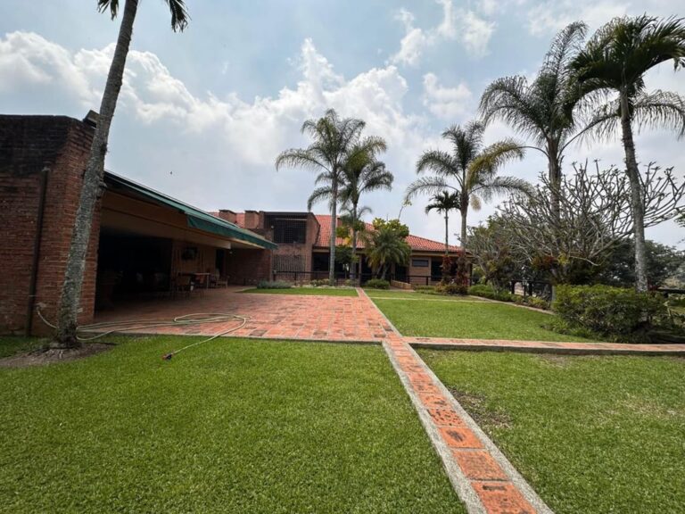 Apartamento en venta de 5 hab. y 469 m² en Oripoto, Caracas
