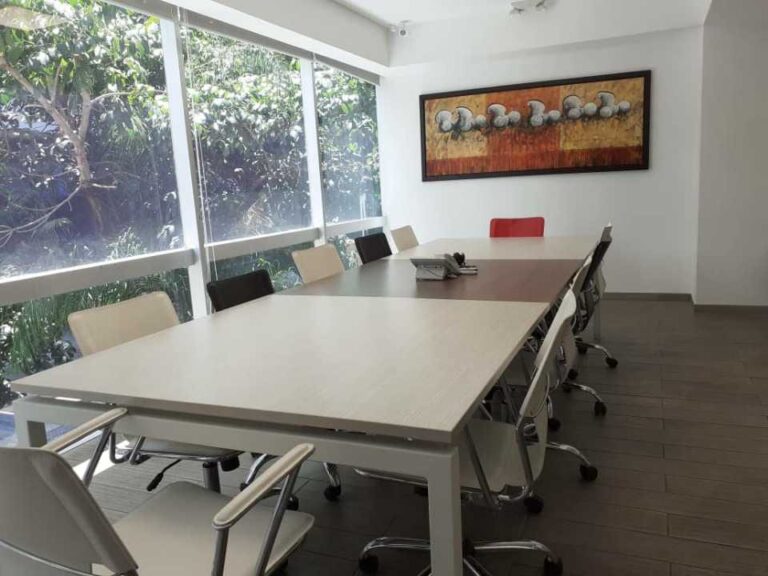 Oficina en venta de 145 m² en Las Mercedes, Caracas