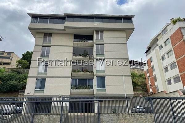 Apartamento en venta de 3 hab. y 182 m² en Cumbres de Curumo, Caracas