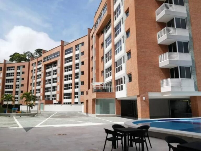 Apartamento en venta de 3 hab. y 118 m² en La Boyera, Caracas
