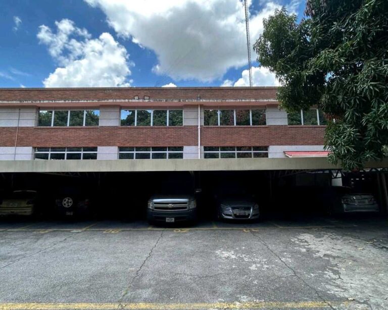 Oficina en alquiler de 804 m² en Los Ruices, Caracas