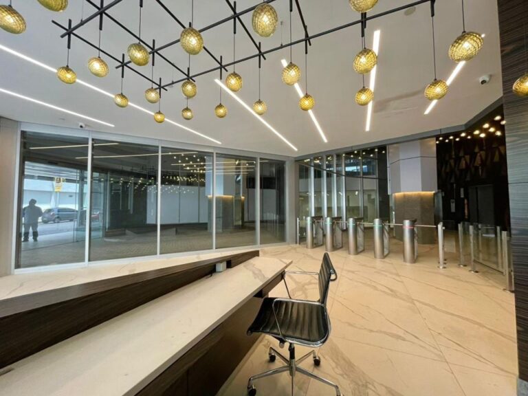 Oficina de 1.500 m² en Las Mercedes, Caracas
