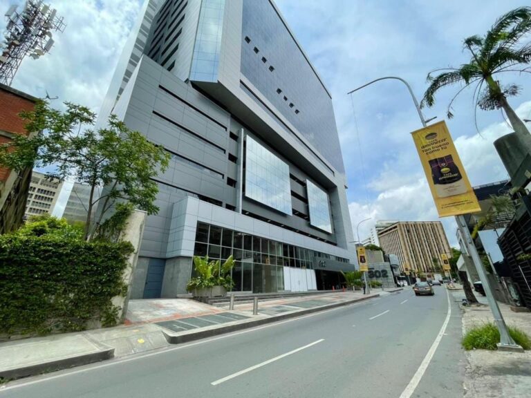 Oficina de 700 m² en Las Mercedes, Caracas