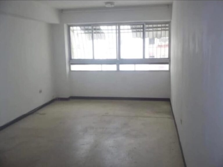 Apartamento en alquiler de 2 hab. y 80 m² en Los Cortijos de Lourdes, Caracas