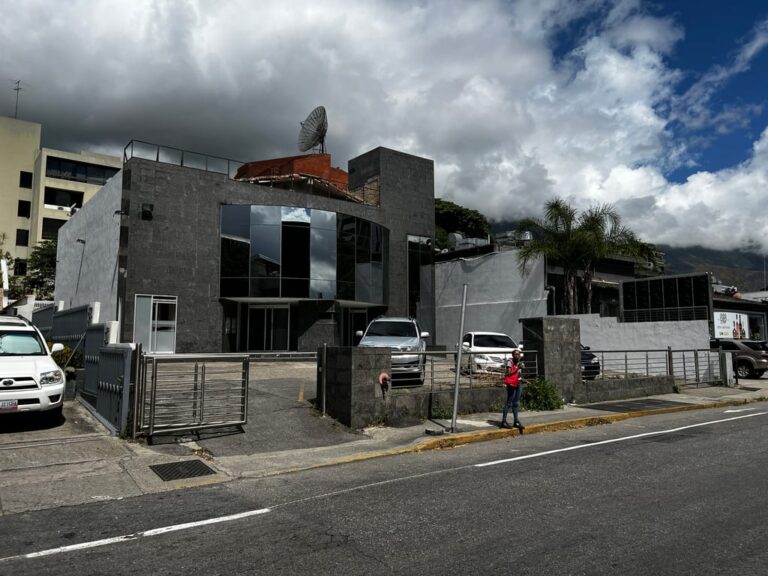 Local comercial en venta de 1.800 m² en La Castellana, Caracas
