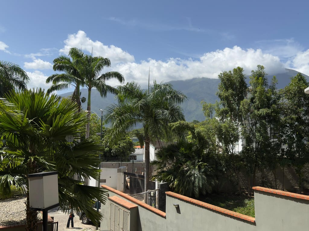 Apartamento en venta de 3 hab. y 200 m² en San Román, Caracas