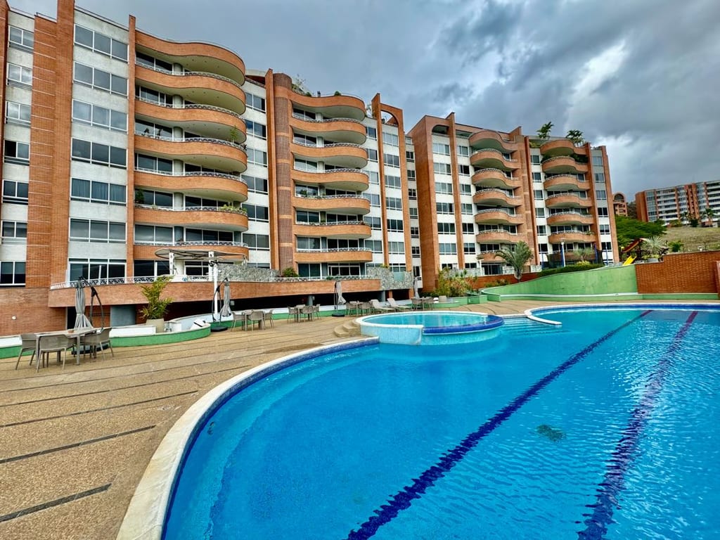 Apartamento en venta de 5 hab. y 322 m² en Los Campitos, Caracas
