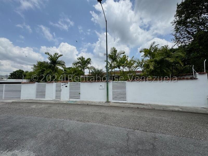 Casa en venta de 3 hab. y 324 m² en Prados Del Este, Caracas