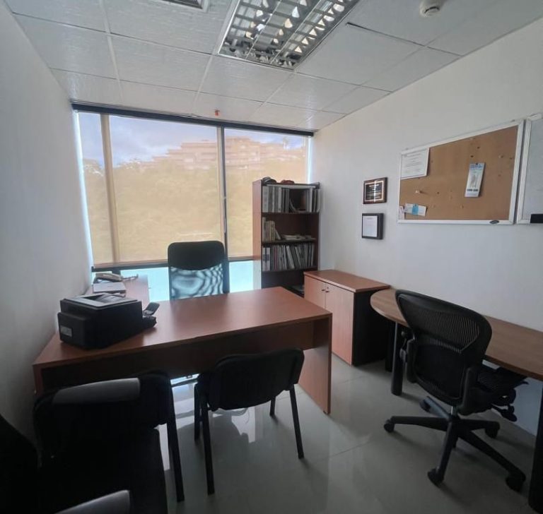 Oficina en alquiler de 316 m² en Las Mercedes, Caracas