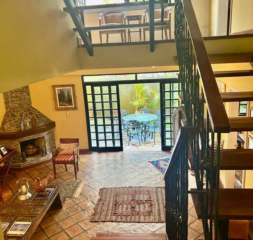 Casa en venta de 5 hab. y 291 m² en Oripoto, Caracas