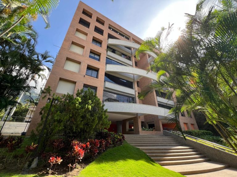 Apartamento en venta de 4 hab. y 210 m² en Los Palos Grandes, Caracas