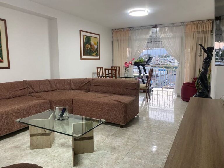 Apartamento en venta de 3 hab. y 94 m² en El Marqués, Caracas