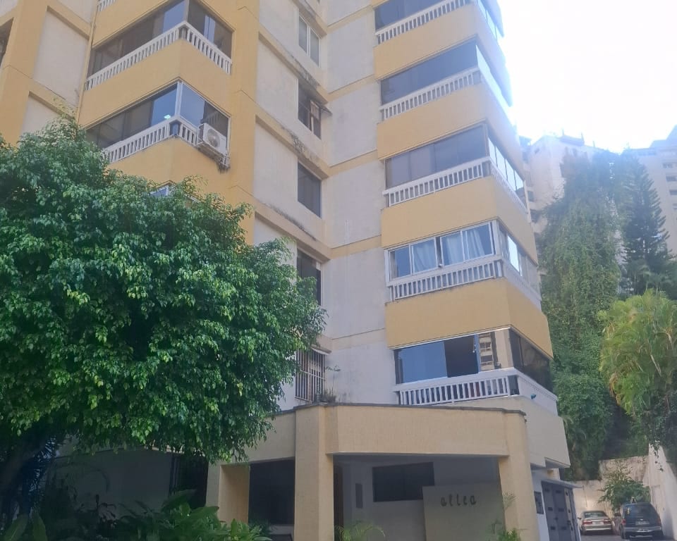 Apartamento en venta de 5 hab. y 430 m² en Colinas de Bello Monte, Caracas