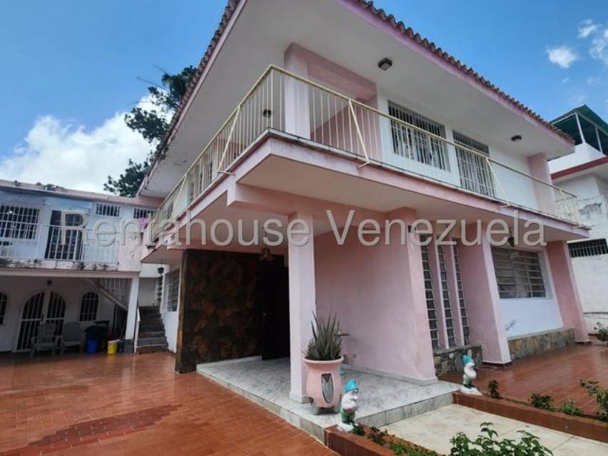 Casa en venta de 6 hab. y 400 m² en Vista Alegre, Caracas