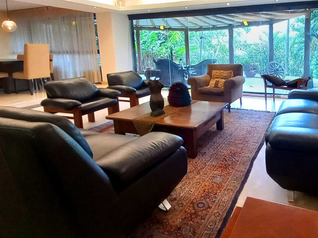 Casa en venta de 4 hab. y 430 m² en Urb. Miranda, Caracas