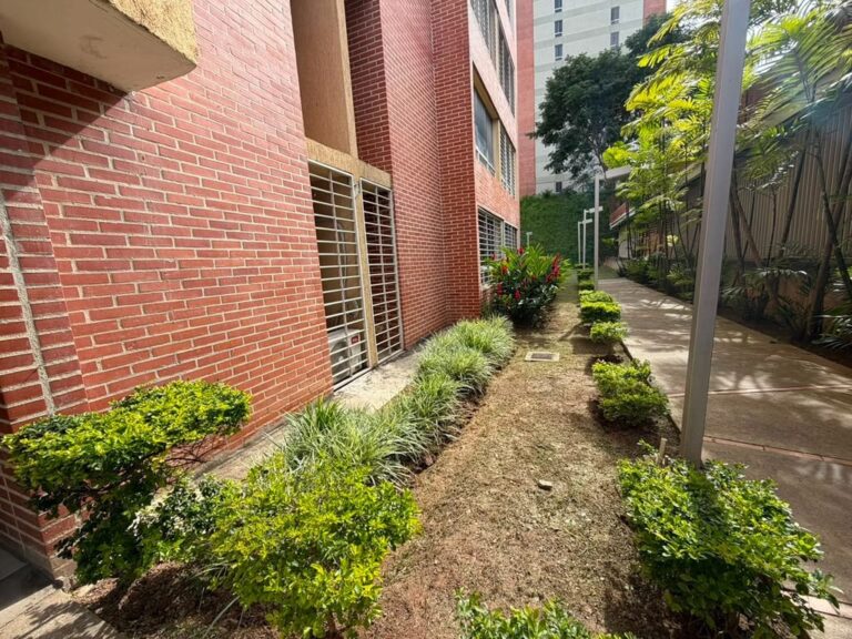 Apartamento en venta de 3 hab. y 75 m² en Hacienda El Encantado, Caracas