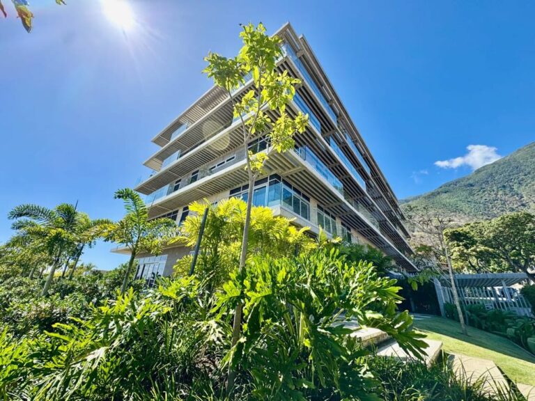 Apartamento de 6 habitaciones y 337 m² en Altamira, Caracas