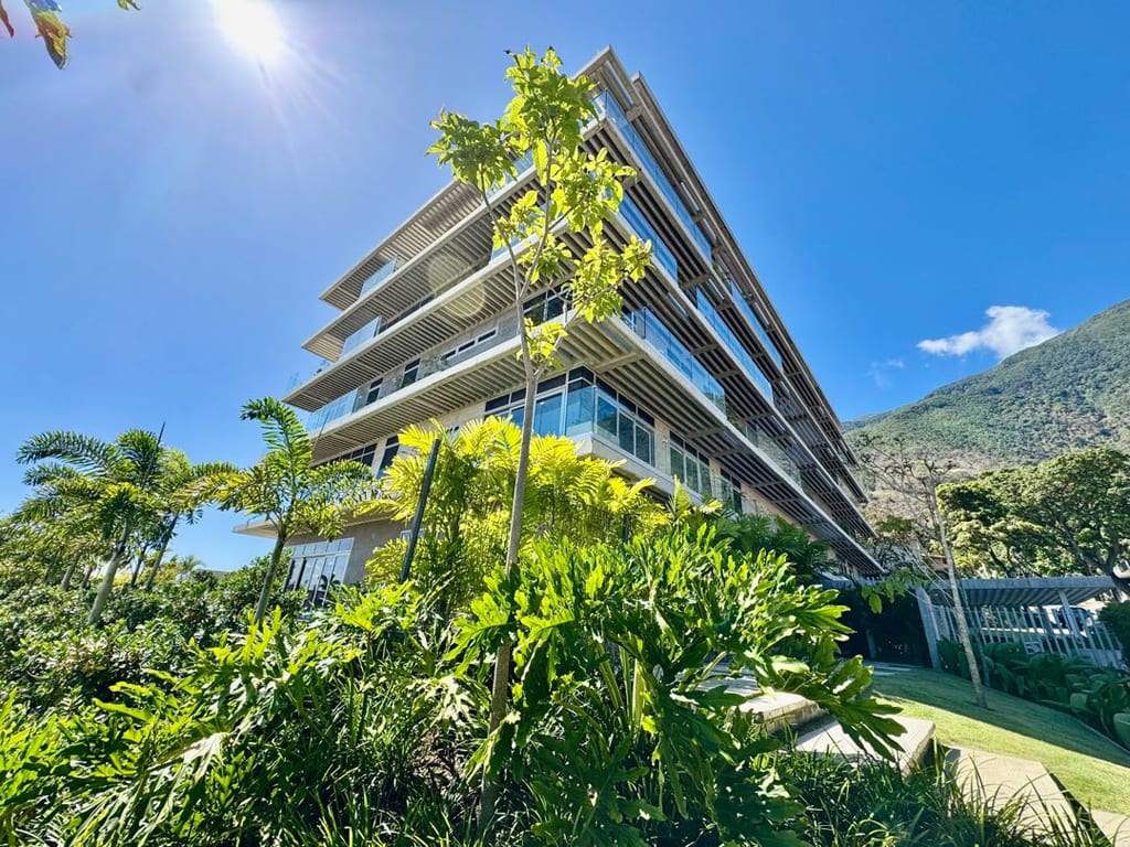 Apartamento en venta de 7 hab. y 687 m² en Altamira, Caracas
