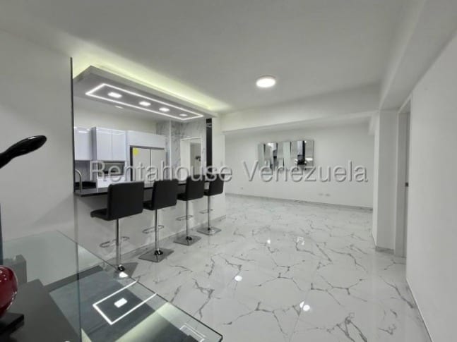 Apartamento en venta de 2 hab. y 98 m² en Terrazas del Club Hipico, Caracas