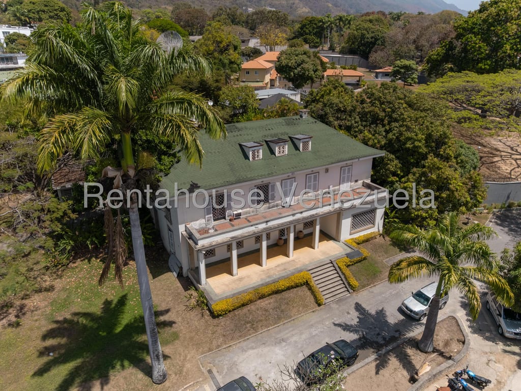 Terreno en venta de 6.000 m² en Country Club, Caracas