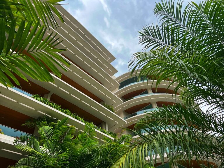 Apartamento en venta de 6 hab. y 431 m² en Campo Alegre, Caracas