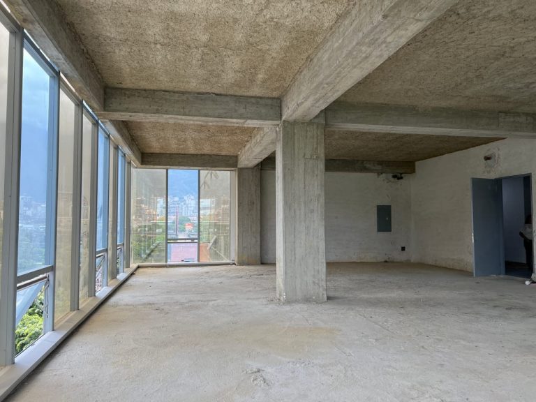Oficina en venta de 156 m² en Las Mercedes, Caracas