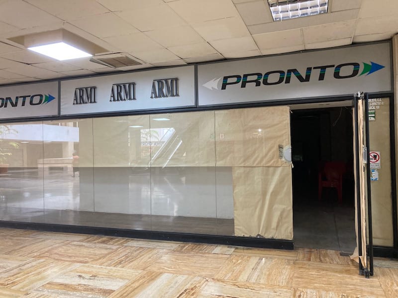 Local comercial en venta de 198 m² en Prados del Este, Caracas