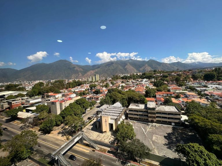 Oficina en alquiler de 5 m² en Macaracuay, Caracas