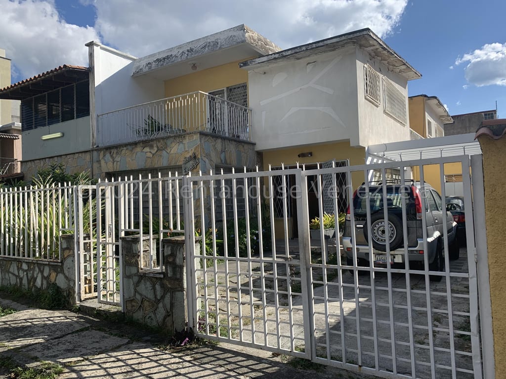 Casa en venta de 4 hab. y 340 m² en Campo Claro, Caracas