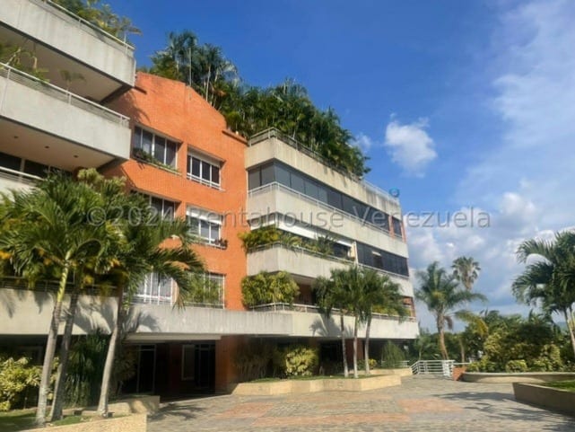 Apartamento en alquiler de 3 hab. y 246 m² en La Castellana, Caracas
