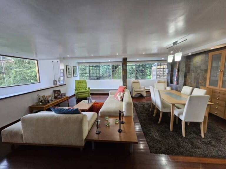 Casa en venta de 3 hab. y 680 m² en La Boyera, Caracas