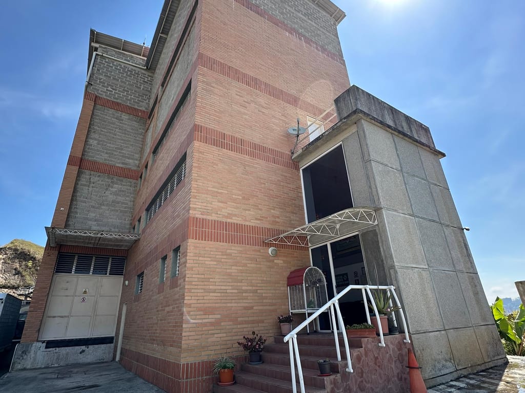 Edificio en San Antonio de Los Altos, Altos Mirandinos
