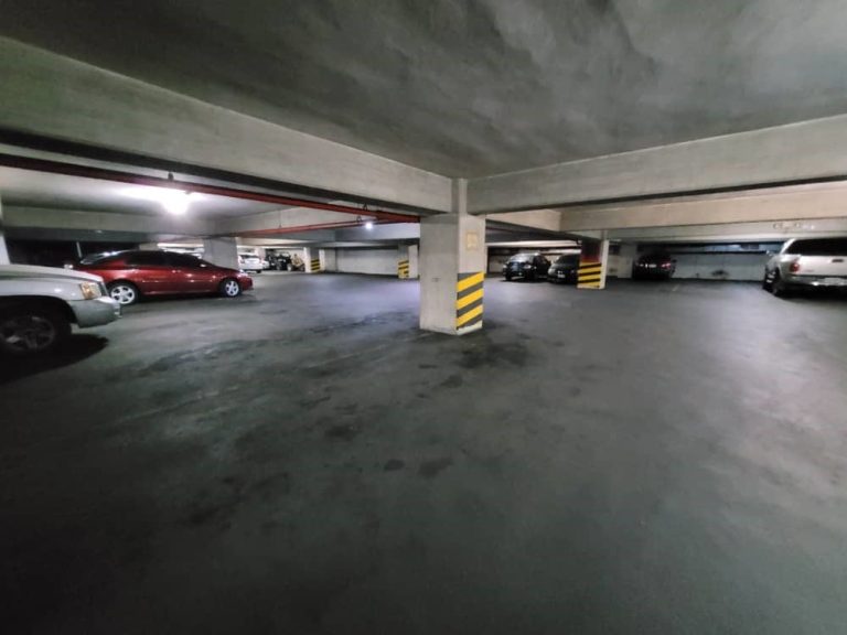 Garaje o estacionamiento de 7.628 m² en Montalbán, Caracas